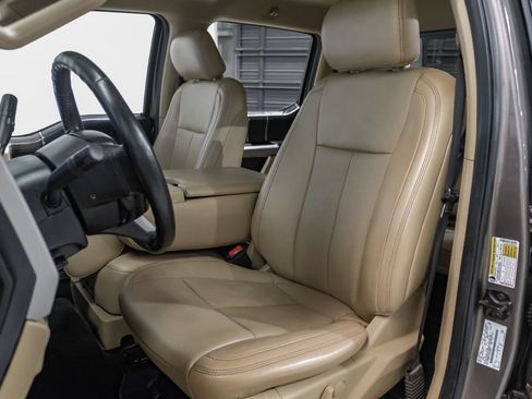 Used 2020 Ford F250 Lariat w/ Lariat Value Package AWD/4WD image 31