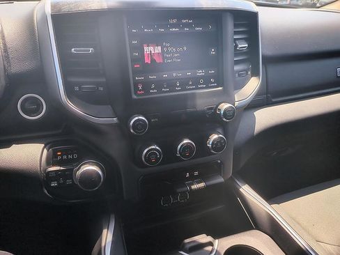 Used 2020 RAM 1500 Big Horn AWD/4WD image 20