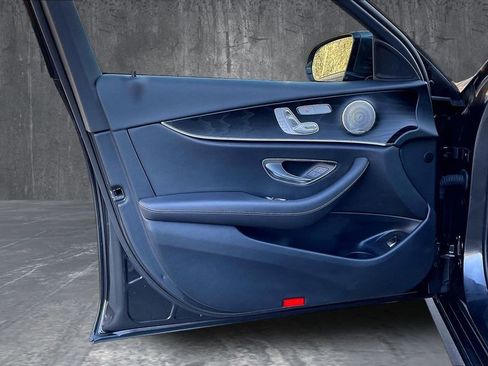 Used 2023 Mercedes-Benz E 350 4MATIC Sedan image 20