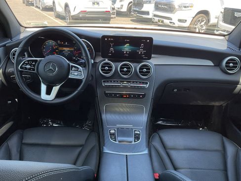 Used 2020 Mercedes-Benz GLC 300 image 14