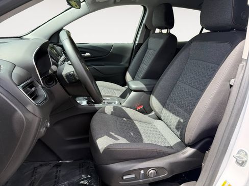 Used 2023 Chevrolet Equinox LT w/ Driver Convenience Package AWD/4WD image 7