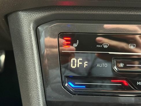 Used 2023 Volkswagen Tiguan SE R-Line image 20