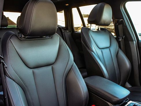 Used 2022 BMW X3 xDrive30i w/ Convenience Package image 41