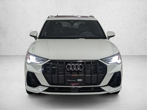 Certified 2025 Audi Q3 2.0T Premium w/ Convenience Package image 2