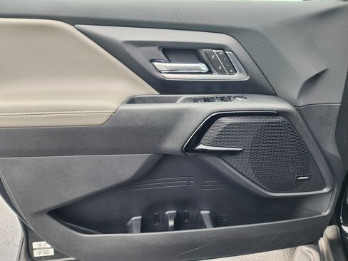 Used 2026 Chevrolet Silverado EV Trail Boss image 25