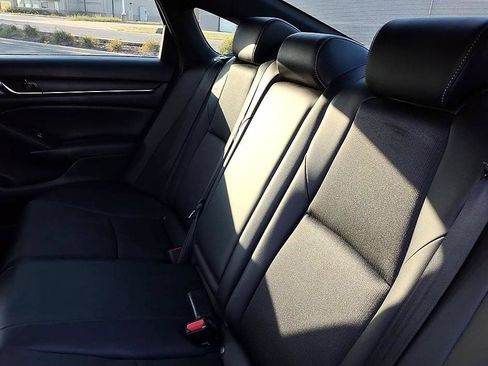 Used 2022 Honda Accord Sport image 18