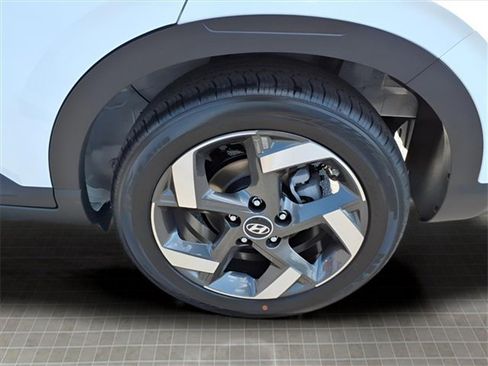 New 2025 Hyundai Venue SEL image 7