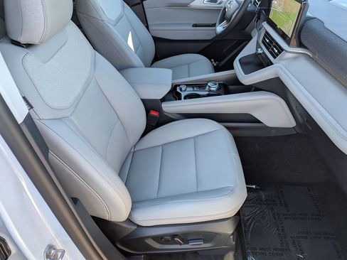 New 2026 Ford Explorer Active AWD/4WD image 55