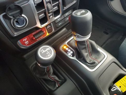 Used 2026 Jeep Wrangler Unlimited Sport w/ Dual Top Group AWD/4WD image 28