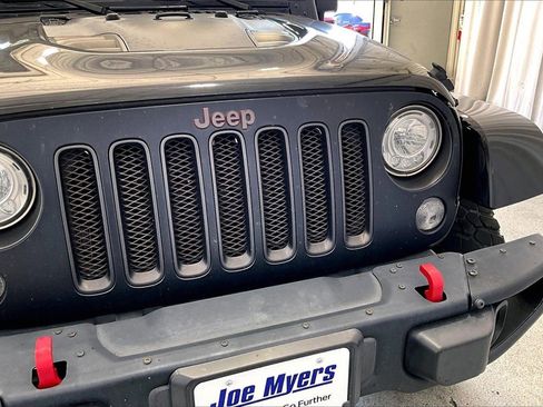 Used 2017 Jeep Wrangler Unlimited Rubicon image 7