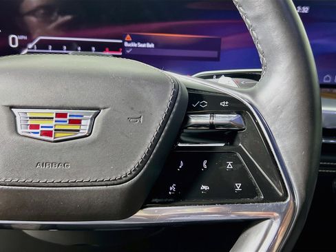 Used 2025 Cadillac Escalade ESV Sport Platinum AWD/4WD image 19