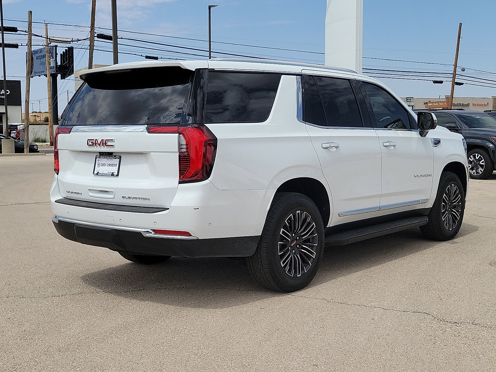 Used 2026 GMC Yukon Elevation w/ Elevation Premium Package AWD/4WD image 4
