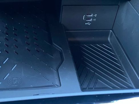 New 2026 Chrysler Pacifica Pinnacle AWD/4WD image 26