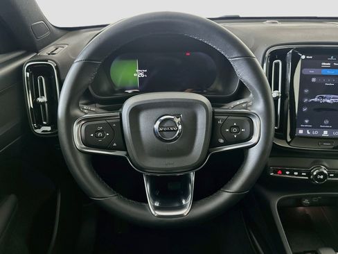 Used 2023 Volvo C40 P8 Recharge Plus AWD/4WD image 18