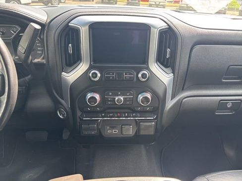 Used 2021 GMC Sierra 1500 SLT AWD/4WD image 12
