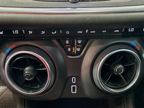 Used 2022 Chevrolet Blazer LT image 13