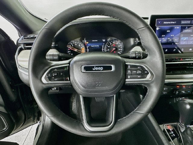 Used 2023 Jeep Compass Limited AWD/4WD image 22