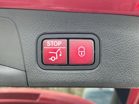 Certified 2021 Mercedes-Benz GLA 250 GLA 250 w/ Premium Package image 25