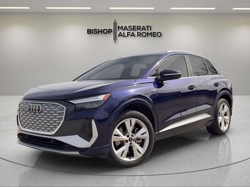 Used 2023 Audi Q4 e-tron Premium Plus image 4