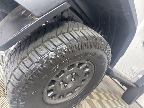 Used 2020 Jeep Gladiator Sport w/ Quick Order Package 24S image 30