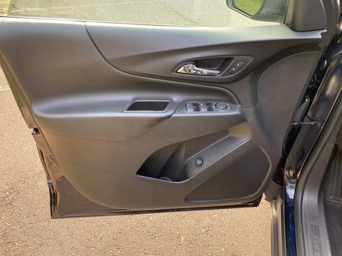 Used 2021 Chevrolet Equinox LT FWD image 12