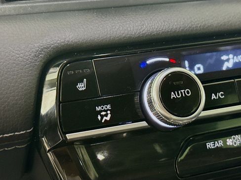 Certified 2023 Honda Pilot Touring image 25