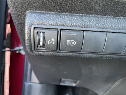 Used 2022 Toyota Corolla LE image 16