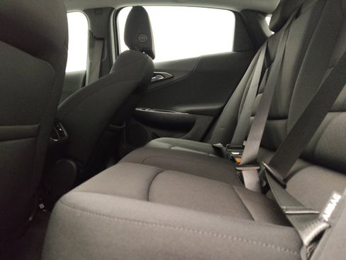 Used 2022 Chevrolet Malibu LT FWD image 18
