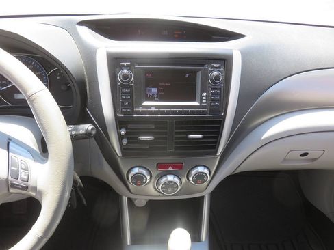 Used 2012 Subaru Forester 2.5X Limited AWD/4WD image 17