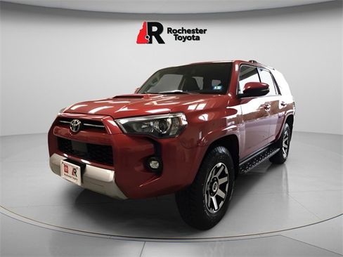 Certified 2024 Toyota 4Runner TRD Off-Road Premium image 8