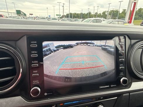Used 2020 Toyota Tacoma 4x4 Double Cab image 15