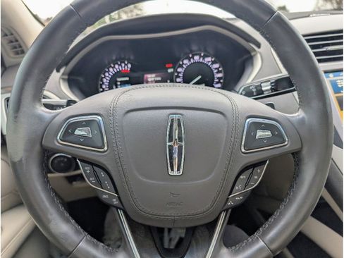 Used 2019 Lincoln MKZ Reserve image 19