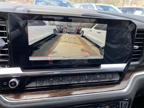 New 2026 GMC Sierra 1500 SLE w/ Max Trailering Package AWD/4WD image 8