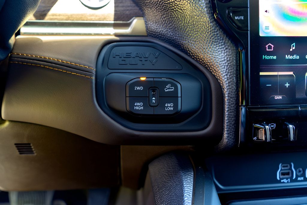 New 2027 RAM 2500 Limited AWD/4WD image 18