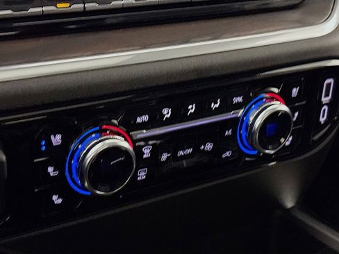 New 2026 GMC Sierra 1500 SLT w/ SLT Premium Package image 16