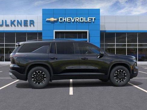 New 2026 Chevrolet Traverse Z71 w/ LPO, Floor Liner Package AWD/4WD image 5
