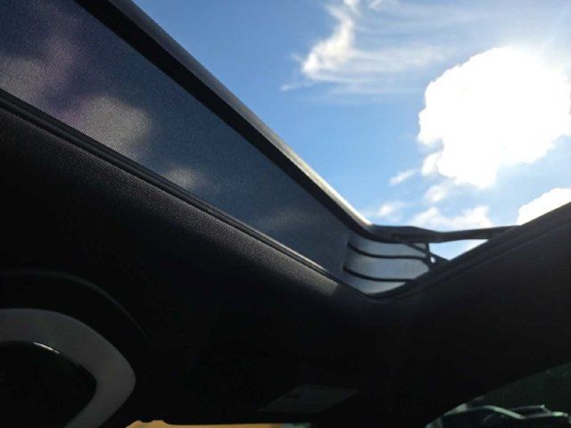 Used 2021 Porsche Macan AWD/4WD image 13