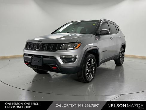 Used 2020 Jeep Compass Trailhawk AWD/4WD image 1