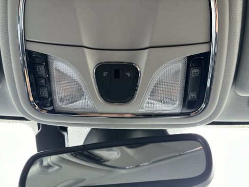 Used 2022 Jeep Cherokee Limited image 29