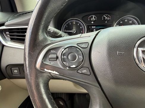 Used 2019 Buick Enclave Essence FWD image 19