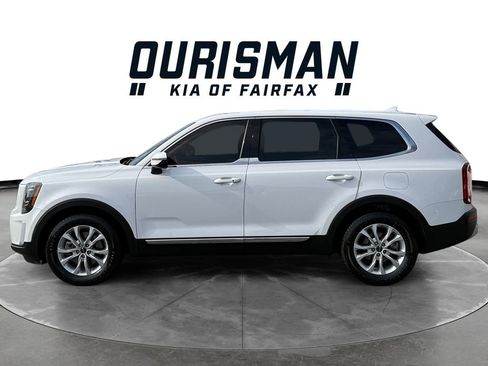 Used 2022 Kia Telluride LX image 3