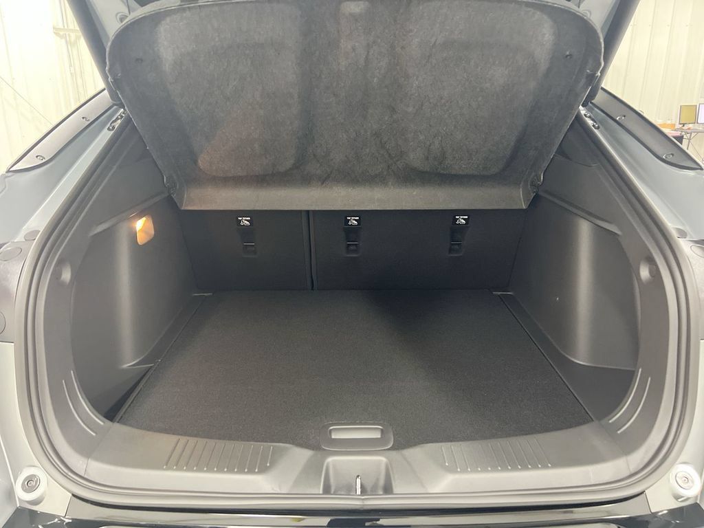 New 2026 Buick Envista Sport Touring w/ Convenience I Package FWD image 24