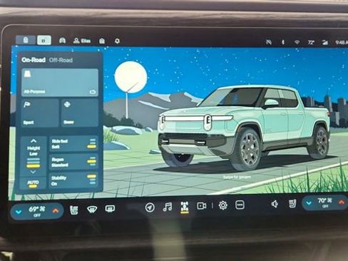 Used 2023 Rivian R1T Adventure image 48