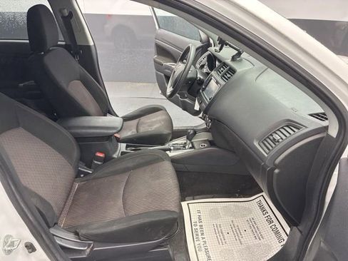 Used 2019 Mitsubishi Outlander Sport ES image 17