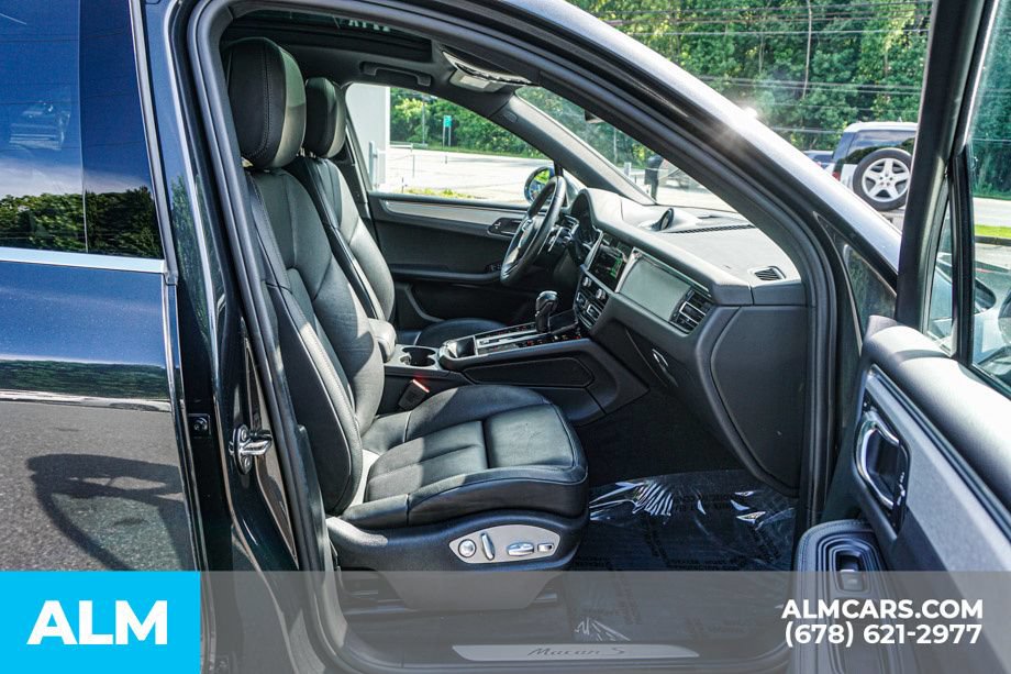 Used 2023 Porsche Macan S AWD/4WD image 22