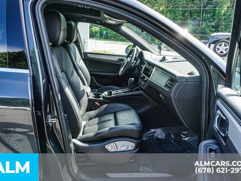 Used 2023 Porsche Macan S AWD/4WD image 22