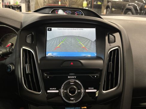 Used 2017 Ford Focus RS image 19