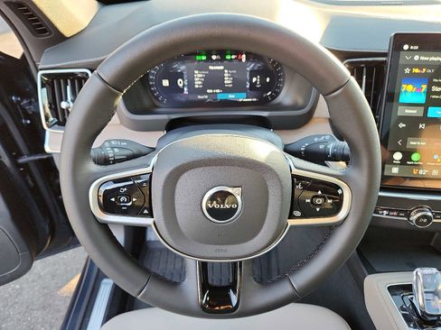 Used 2026 Volvo XC90 B6 Plus w/ Protection Package Premier image 19