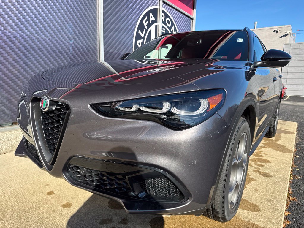 New 2026 Alfa Romeo Stelvio Sprint AWD/4WD image 10