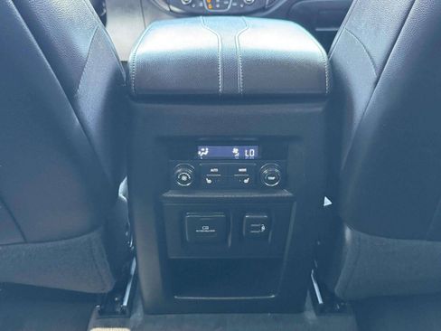 Used 2021 Chevrolet Traverse Premier w/ Redline Edition FWD image 43